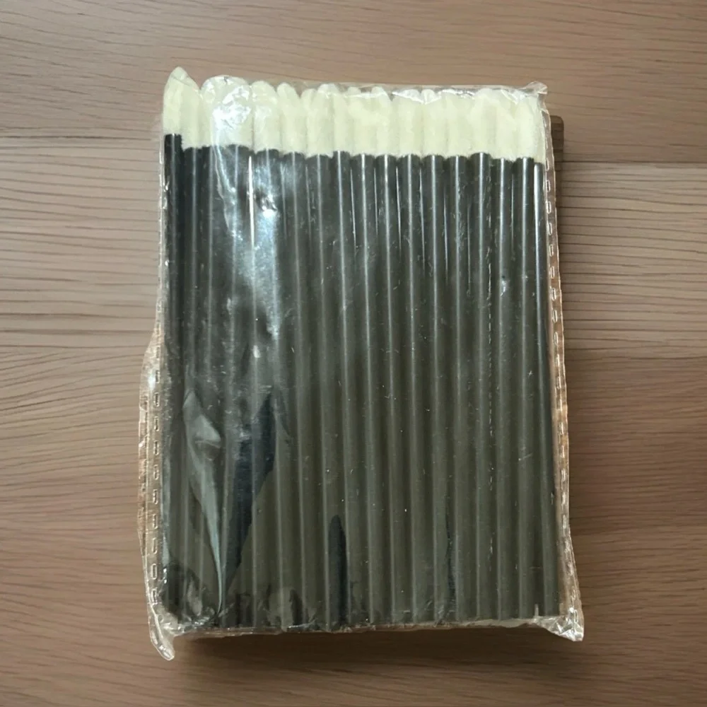 Disposable Lip Wands Applicators 120 (40 applicators in 1 pack 3 packs total)